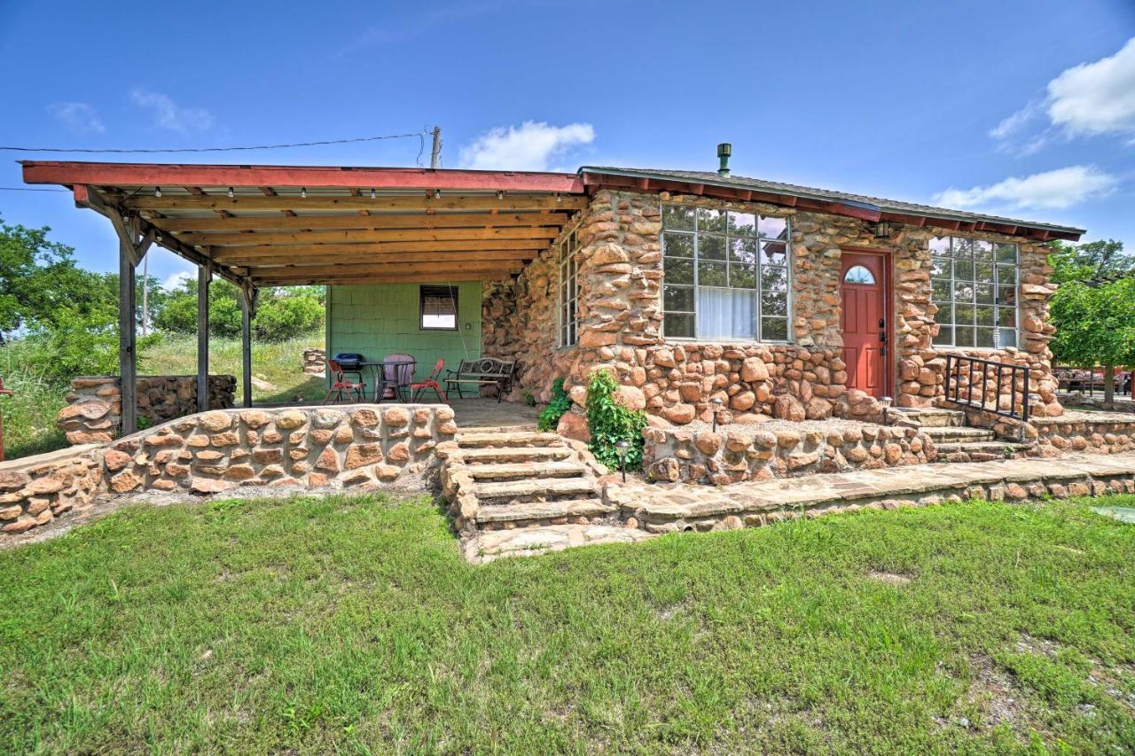Enchanting Hilltop Cottage In Medicine Park! Εξωτερικό φωτογραφία
