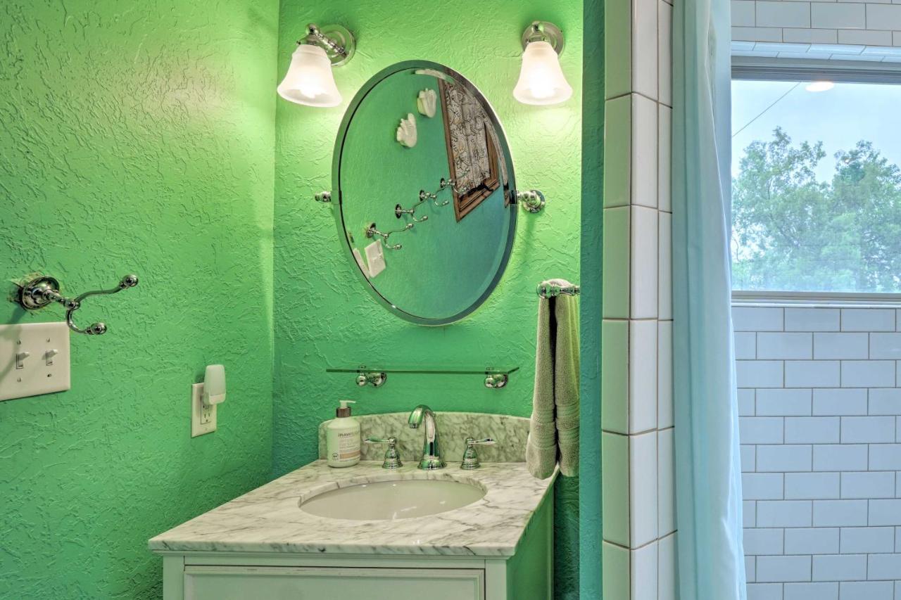 Enchanting Hilltop Cottage In Medicine Park! Εξωτερικό φωτογραφία